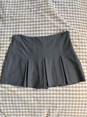 Zara Charcoal Pinstripe Pleated Mini Skirt